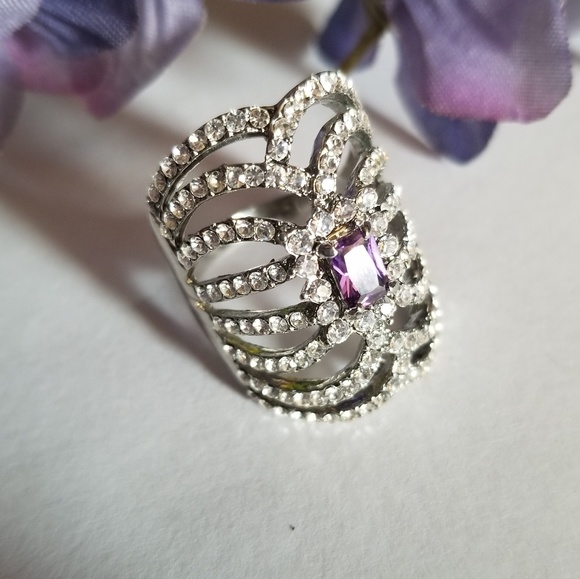 Beautiful Amethyst Ring - Picture 2 of 8